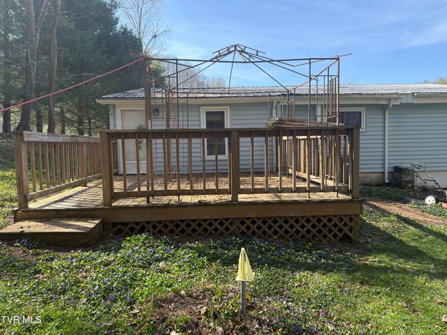 664 Currin Valley Road, Marion, VA 24354