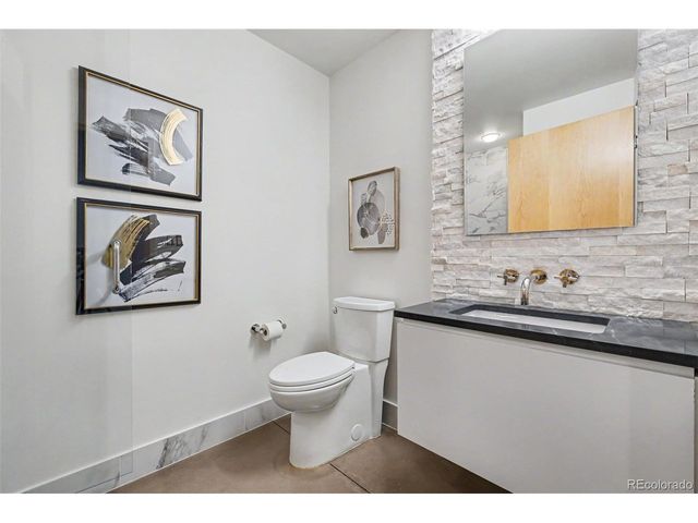 2100 16th St 302, Denver, CO 80202