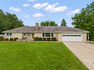 152 Ridge Rd, Carroll Twp, PA 15063