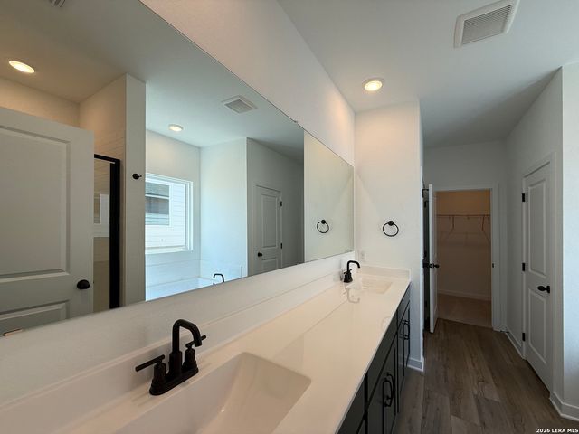 143 Peeps Ct., Adkins, TX 78101