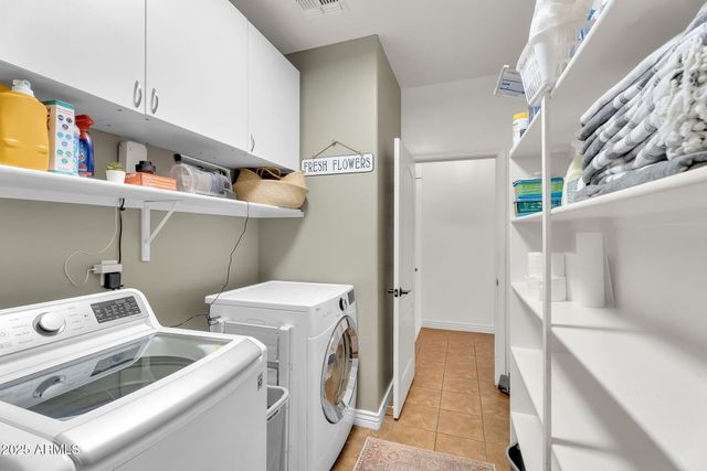 2465 S MARBLE Street, Gilbert, AZ 85295