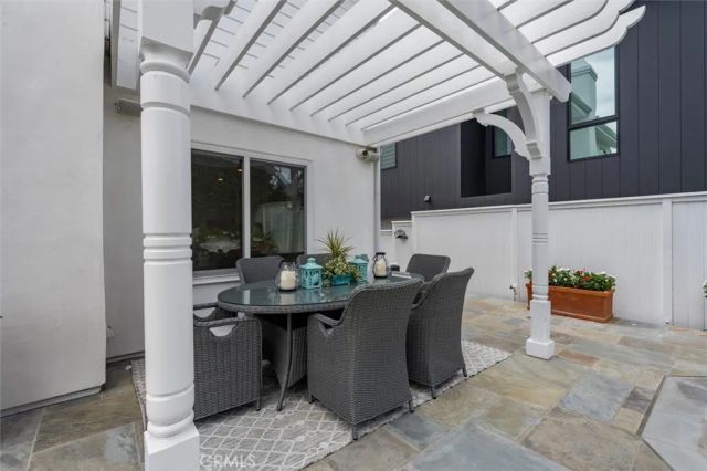 3406 Palm Avenue, Manhattan Beach, CA 90266