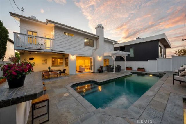 3406 Palm Avenue, Manhattan Beach, CA 90266