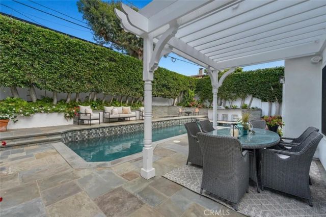 3406 Palm Avenue, Manhattan Beach, CA 90266
