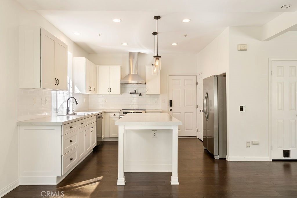120 23rd Street A, Costa Mesa, CA 92627