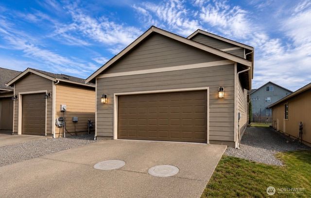 14453 100th Avenue SE, Yelm, WA 98597