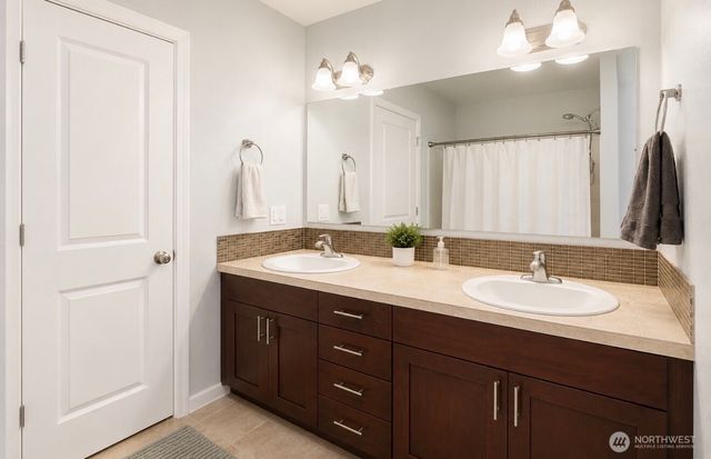 14453 100th Avenue SE, Yelm, WA 98597
