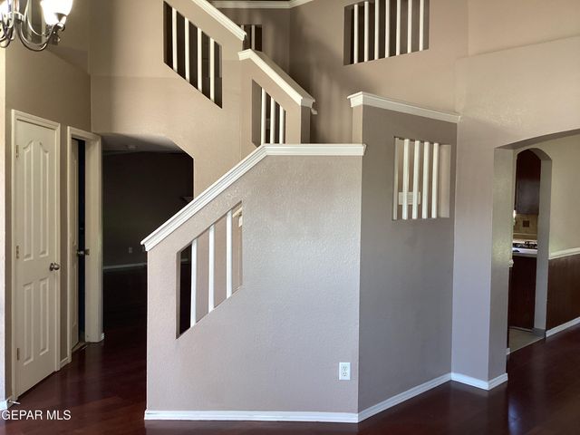 683 Juan Munoz Court, El Paso, TX 79932