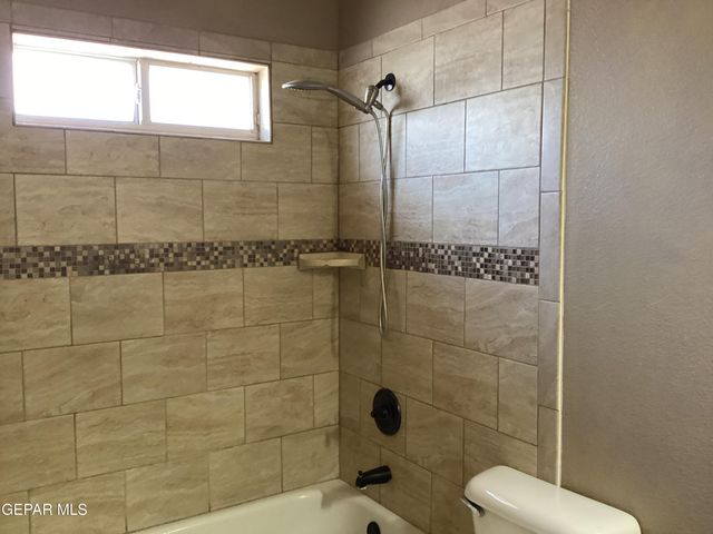 683 Juan Munoz Court, El Paso, TX 79932