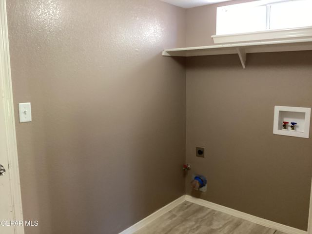 683 Juan Munoz Court, El Paso, TX 79932