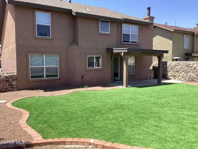 683 Juan Munoz Court, El Paso, TX 79932