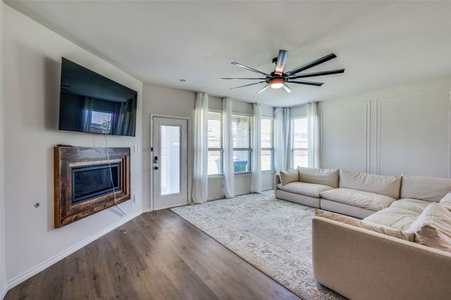 10305 Geode Street, Aubrey, TX 76227