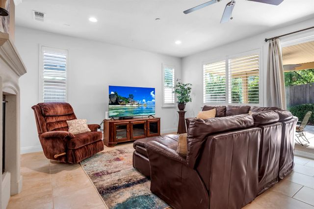 4084 David Loop, El Dorado Hills, CA 95762