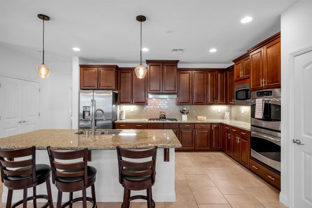 4084 David Loop, El Dorado Hills, CA 95762