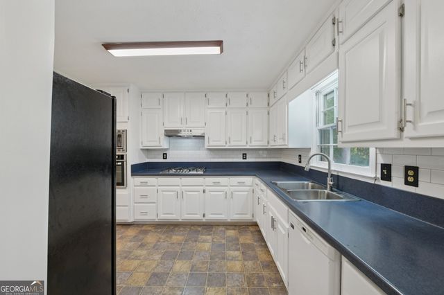 1025 Quail Drive, Stockbridge, GA 30281