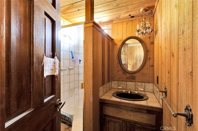 1333 Finger, Lake Arrowhead, CA 92352