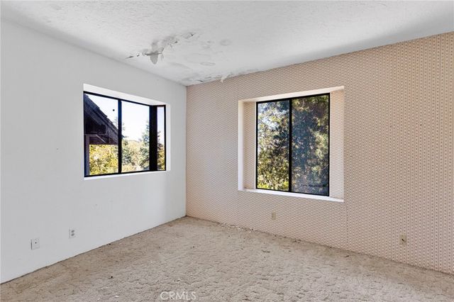 1333 Finger, Lake Arrowhead, CA 92352
