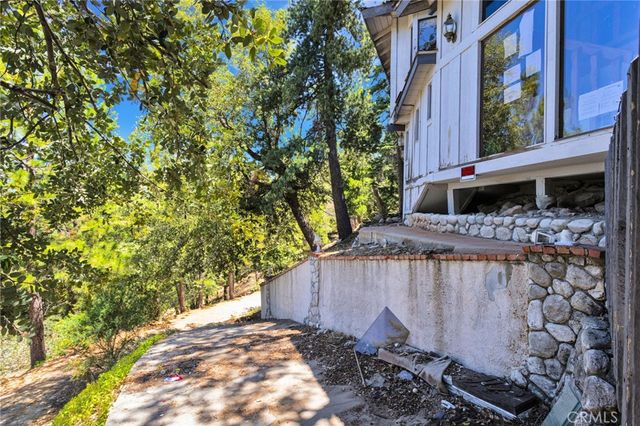 1333 Finger, Lake Arrowhead, CA 92352
