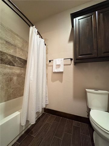 9621 Scarborough Drive, Iola, TX 77861