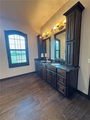 9621 Scarborough Drive, Iola, TX 77861