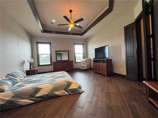 9621 Scarborough Drive, Iola, TX 77861