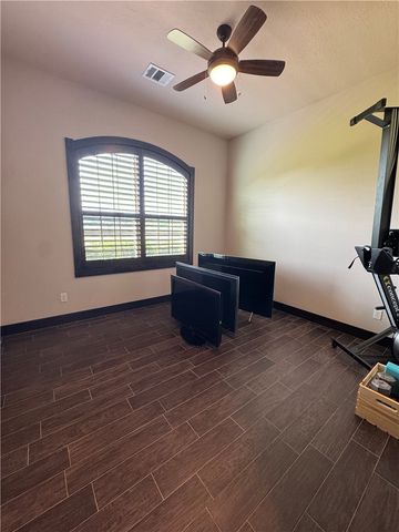 9621 Scarborough Drive, Iola, TX 77861