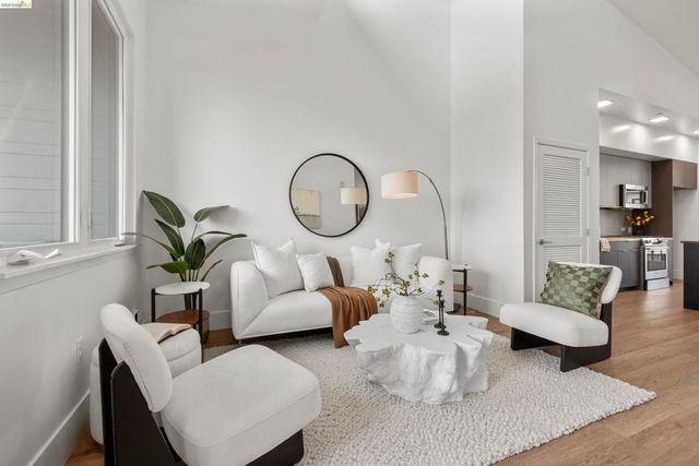 1545 1545 32nd Street 309, Oakland, CA 94608