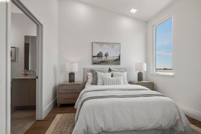 1545 1545 32nd Street 309, Oakland, CA 94608