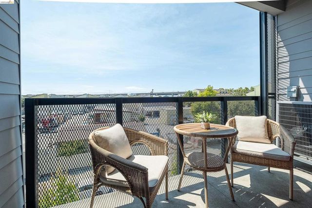 1545 1545 32nd Street 309, Oakland, CA 94608