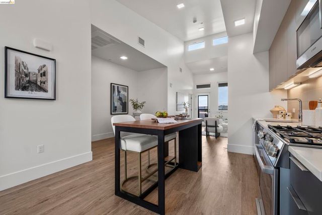 1545 1545 32nd Street 309, Oakland, CA 94608