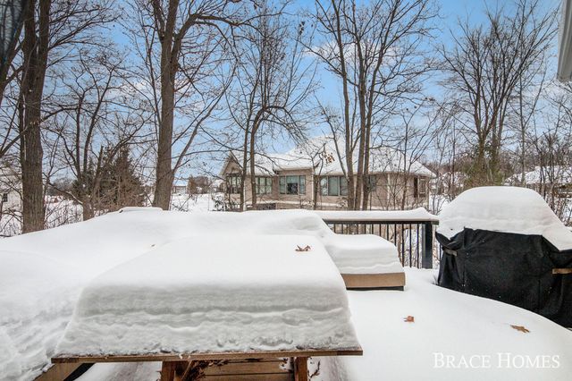 578 Stonehenge Drive SW, Grandville, MI 49418