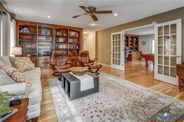 9410 Laurel Grove Rd, Mechanicsville, VA 23116