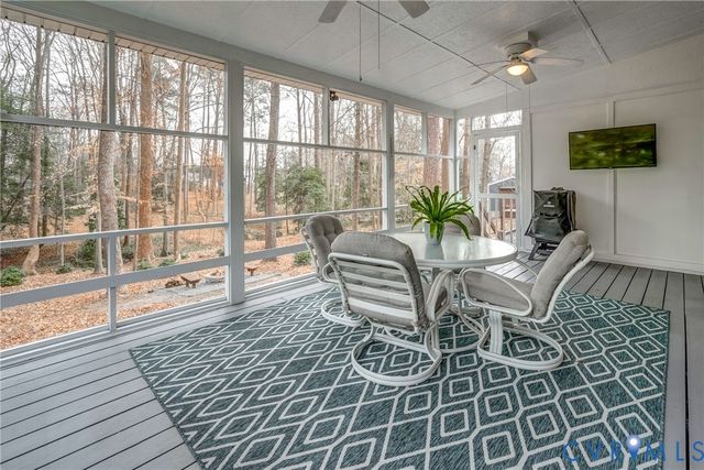 9410 Laurel Grove Rd, Mechanicsville, VA 23116