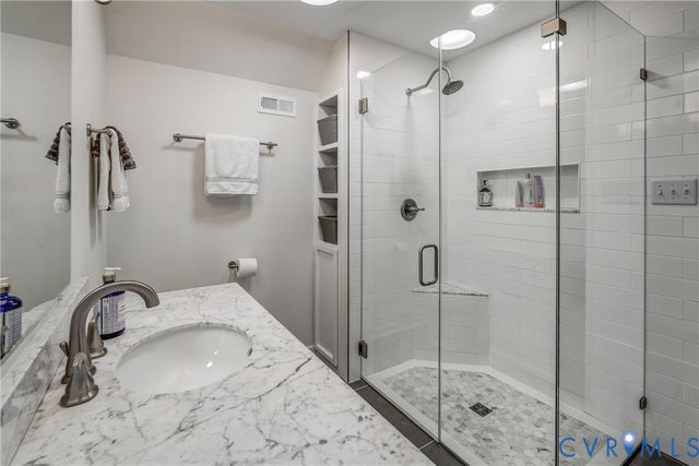 9410 Laurel Grove Rd, Mechanicsville, VA 23116