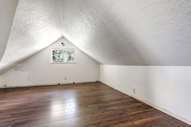 615 Edith Boulevard SE, Albuquerque, NM 87102