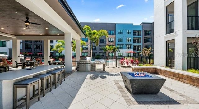 8925 77TH TERRACE E B6-D, Lakewood Ranch, FL 34202