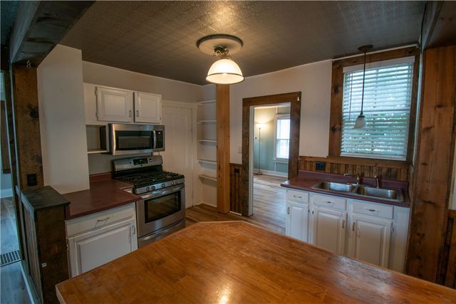 88 West Street, Geneva City, NY 14456