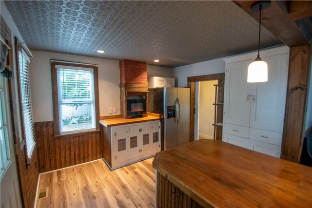 88 West Street, Geneva City, NY 14456