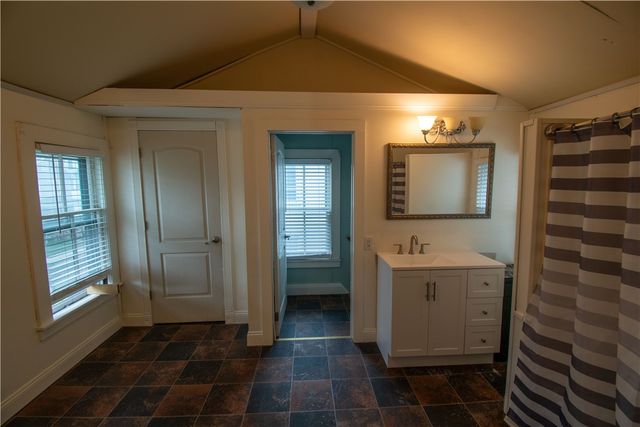 88 West Street, Geneva City, NY 14456