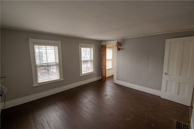 88 West Street, Geneva City, NY 14456