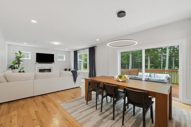 26 Timber Crest Drive, Medway, MA 02053