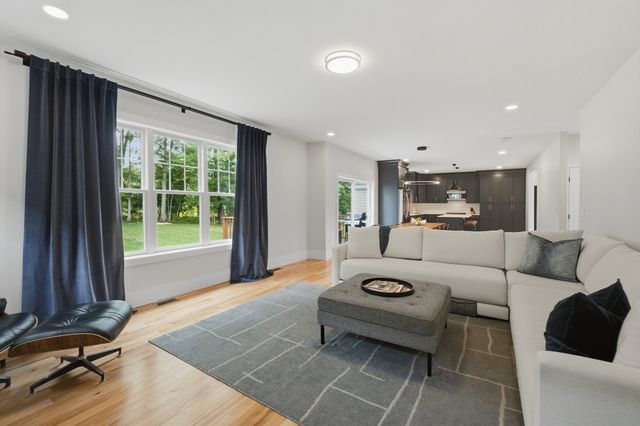26 Timber Crest Drive, Medway, MA 02053