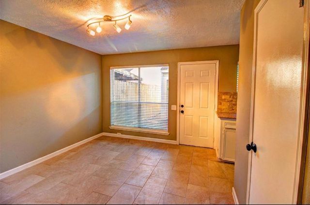 9138 Wilcrest Drive 9138, Houston, TX 77099