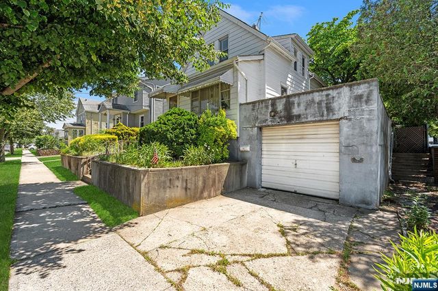 112 Page Avenue, Lyndhurst, NJ 07071