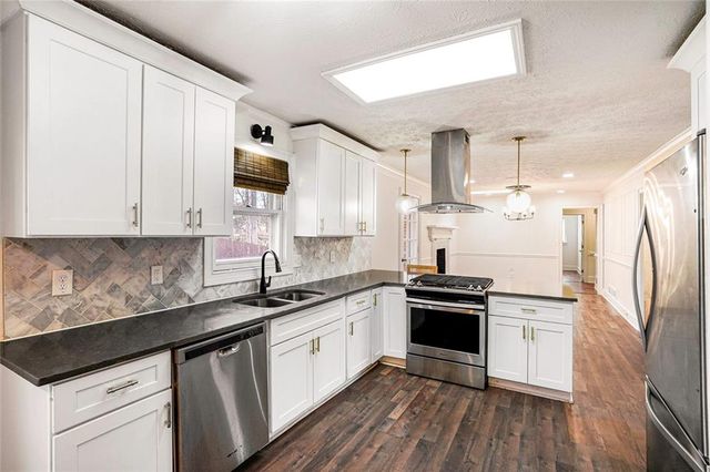 1305 Bellemeade SW Circle, Mableton, GA 30126