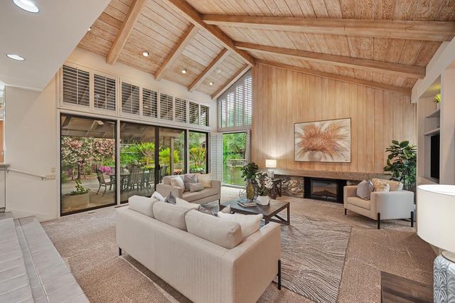 7650 Pineridge Ln, Fair Oaks, CA 95628