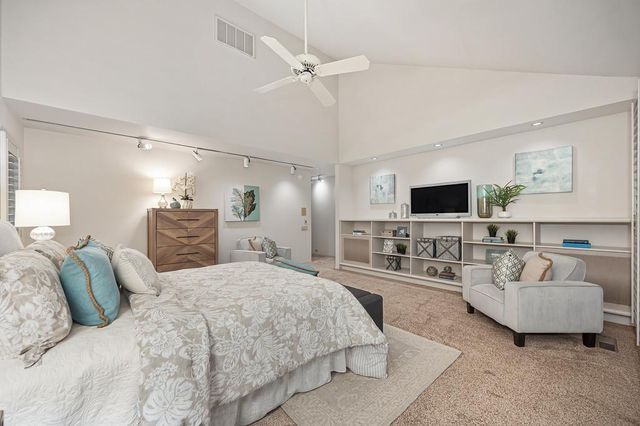 7650 Pineridge Ln, Fair Oaks, CA 95628