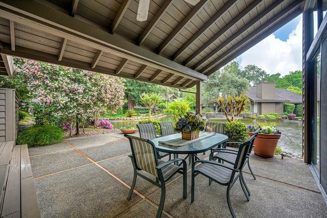 7650 Pineridge Ln, Fair Oaks, CA 95628