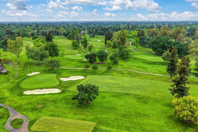 7650 Pineridge Ln, Fair Oaks, CA 95628