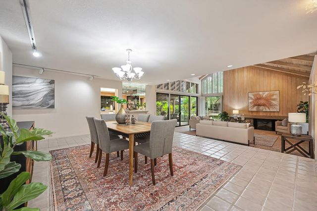 7650 Pineridge Ln, Fair Oaks, CA 95628